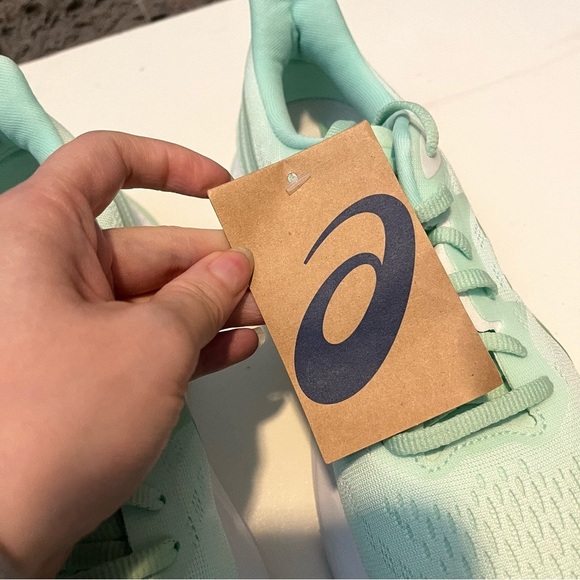 NEW || Asics Gel GT 2000 8.5 Womens Running Shoes (D Wide) - Picture 7 of 7